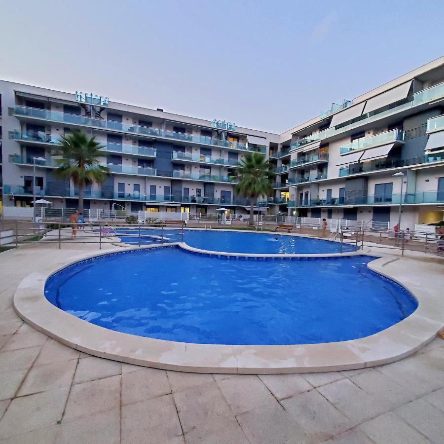 Апартаменты Apart Del Sol Камбрильс Экстерьер фото