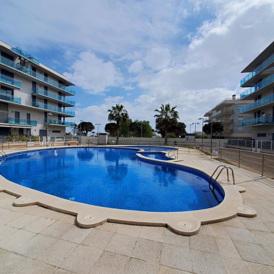 Апартаменты Apart Del Sol Камбрильс Экстерьер фото